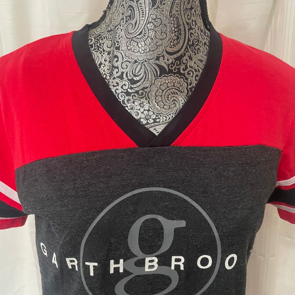 Garth Brooks Country Music Womens gray red Tour Jersey Shirt Short Sleeve Large - Picture 4 of 14